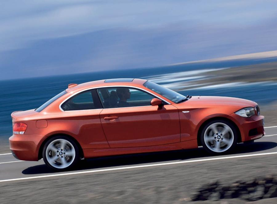  BMW 1-Series Coupe 2007 года  (фото 31 из 40)